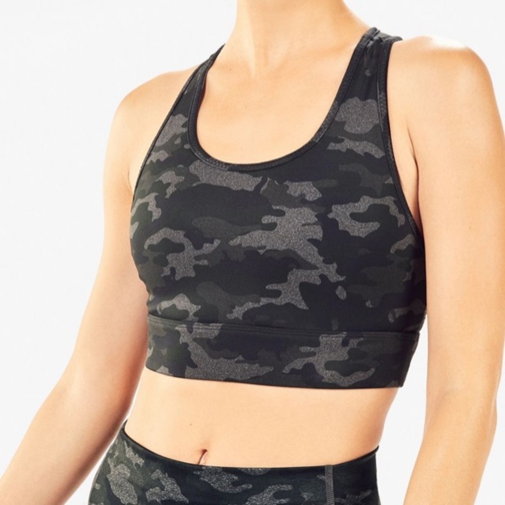 Fabletics On The Go Camo Mila Medium Impact Sports Bra. Size Medium.